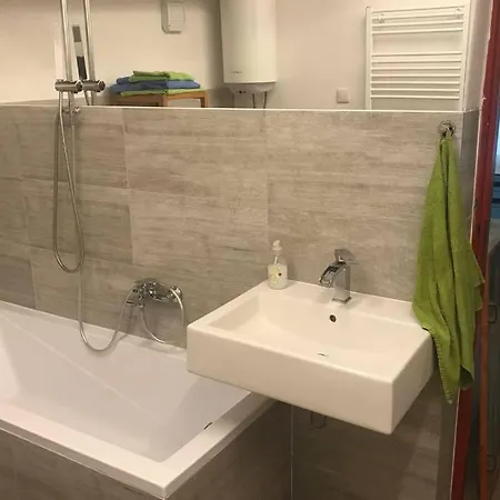 Apartmán Romanticka Chalupka S Velkou Zahradou