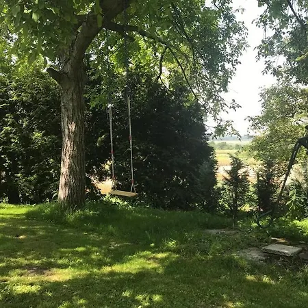 Romanticka Chalupka S Velkou Zahradou Senica