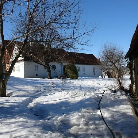 Romanticka Chalupka S Velkou Zahradou * Senica