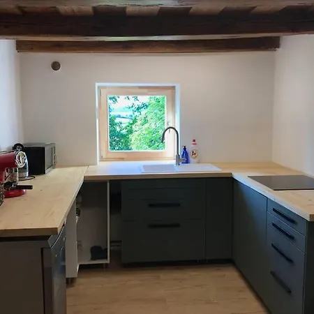 Romanticka Chalupka S Velkou Zahradou